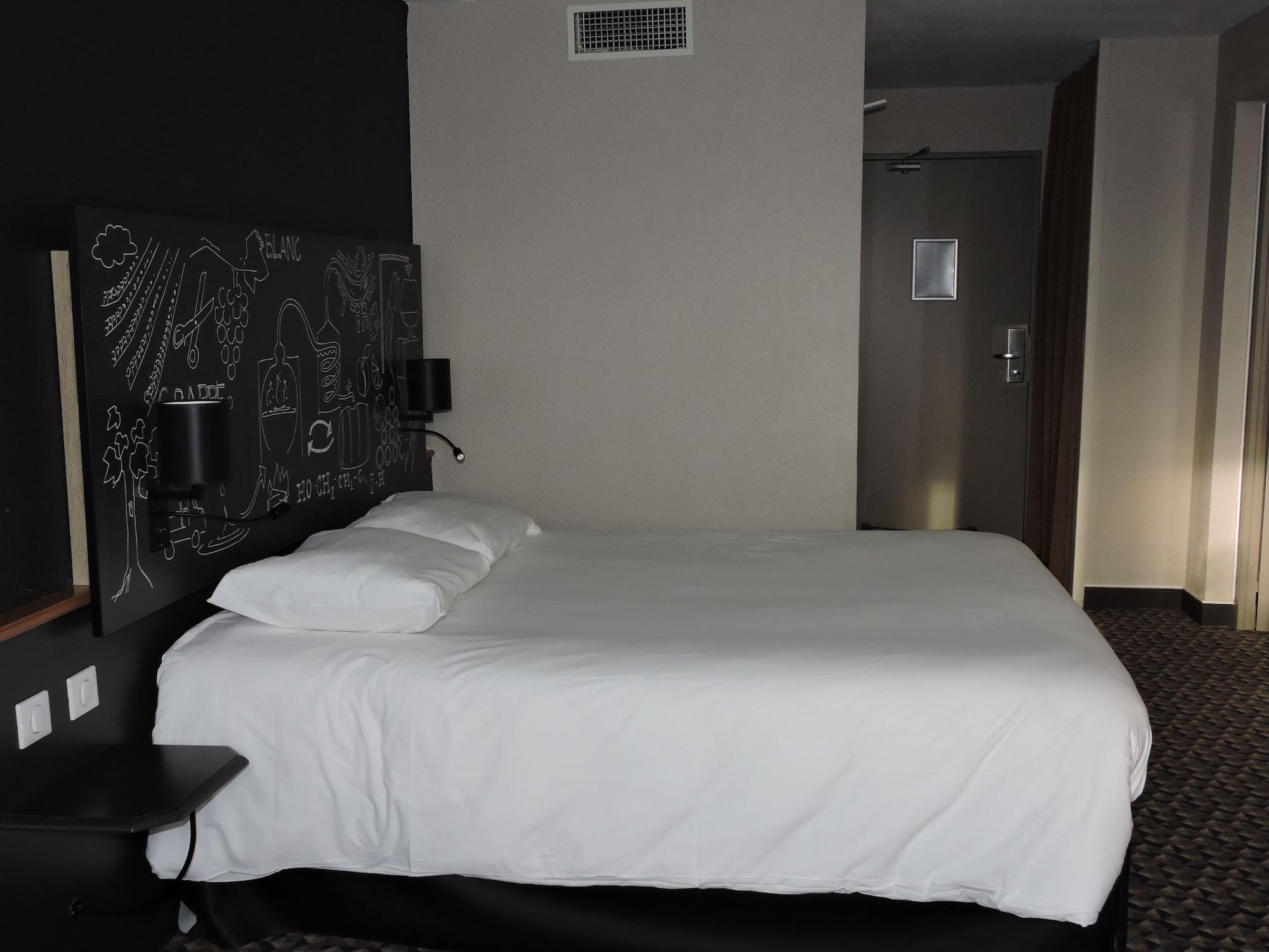 Ibis Styles Cognac Hotel Châteaubernard Exterior photo