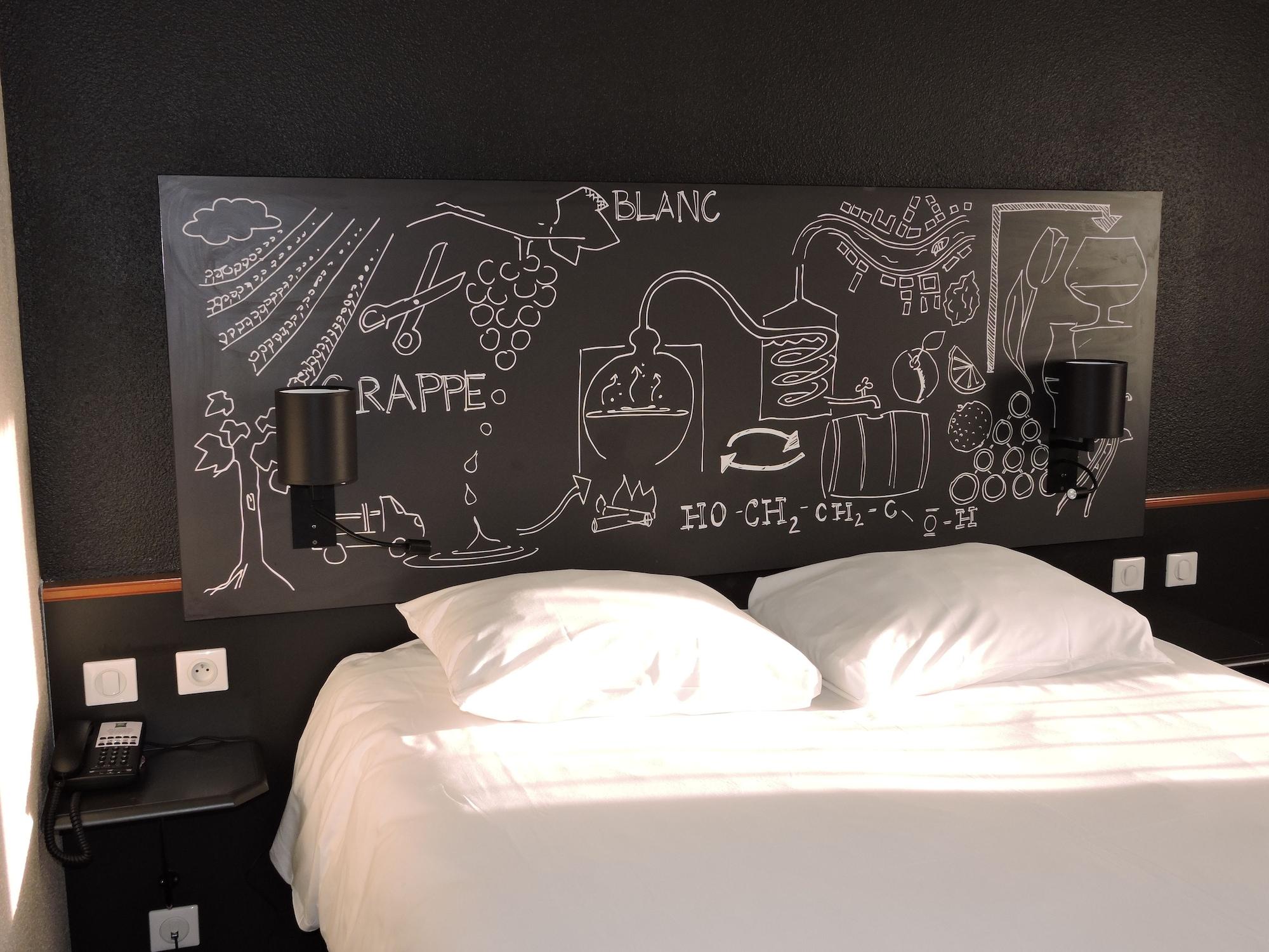 Ibis Styles Cognac Hotel Châteaubernard Exterior photo