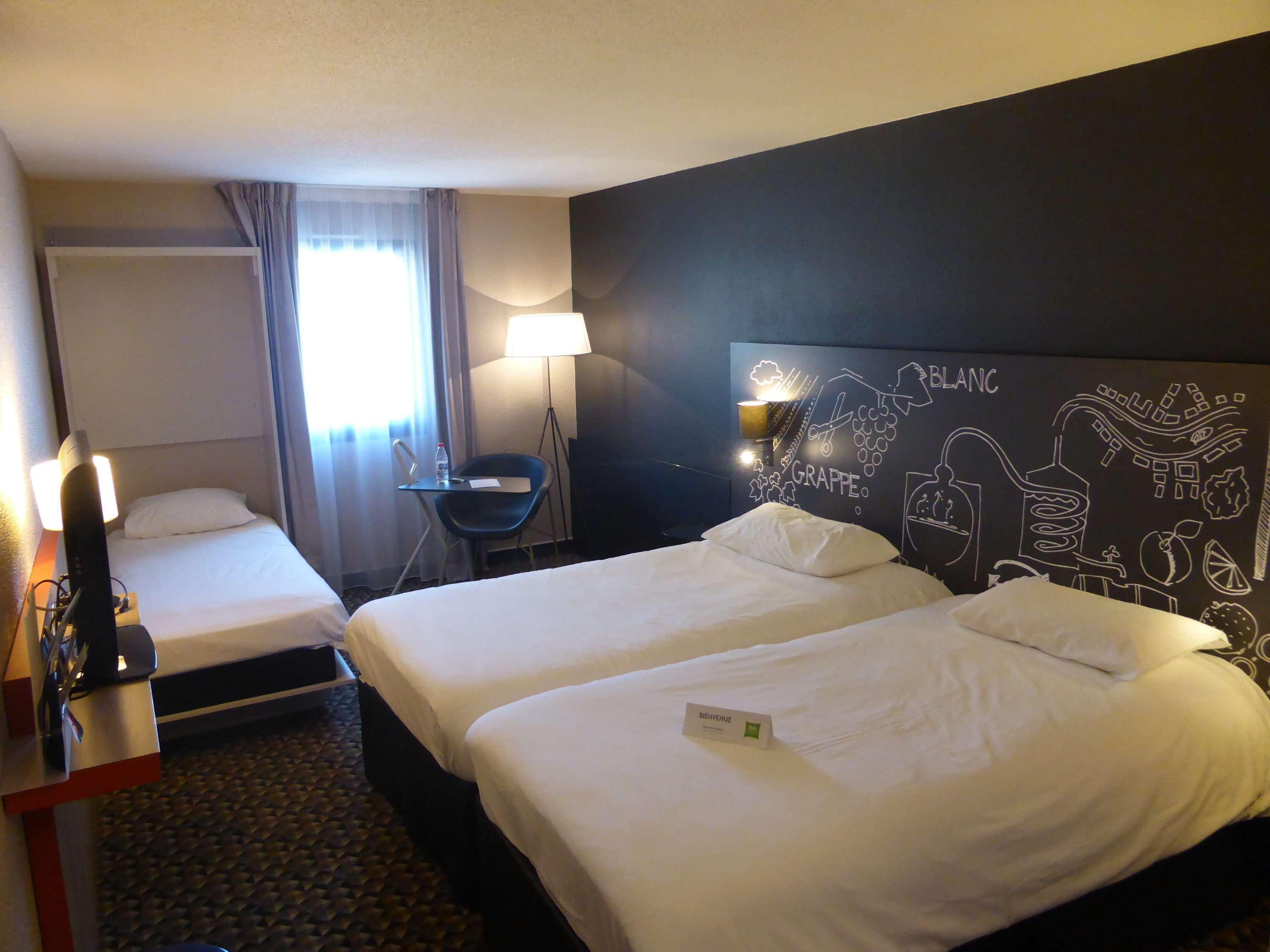 Ibis Styles Cognac Hotel Châteaubernard Exterior photo