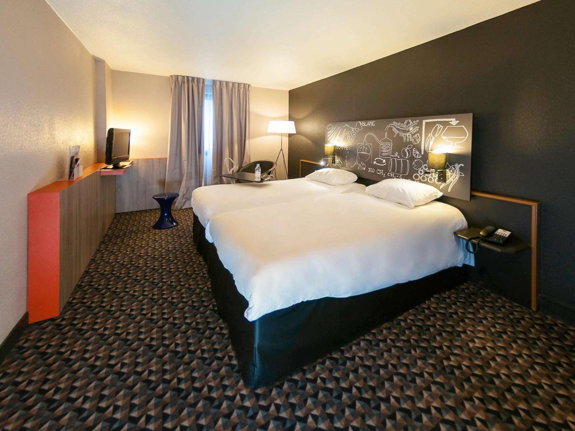 Ibis Styles Cognac Hotel Châteaubernard Exterior photo
