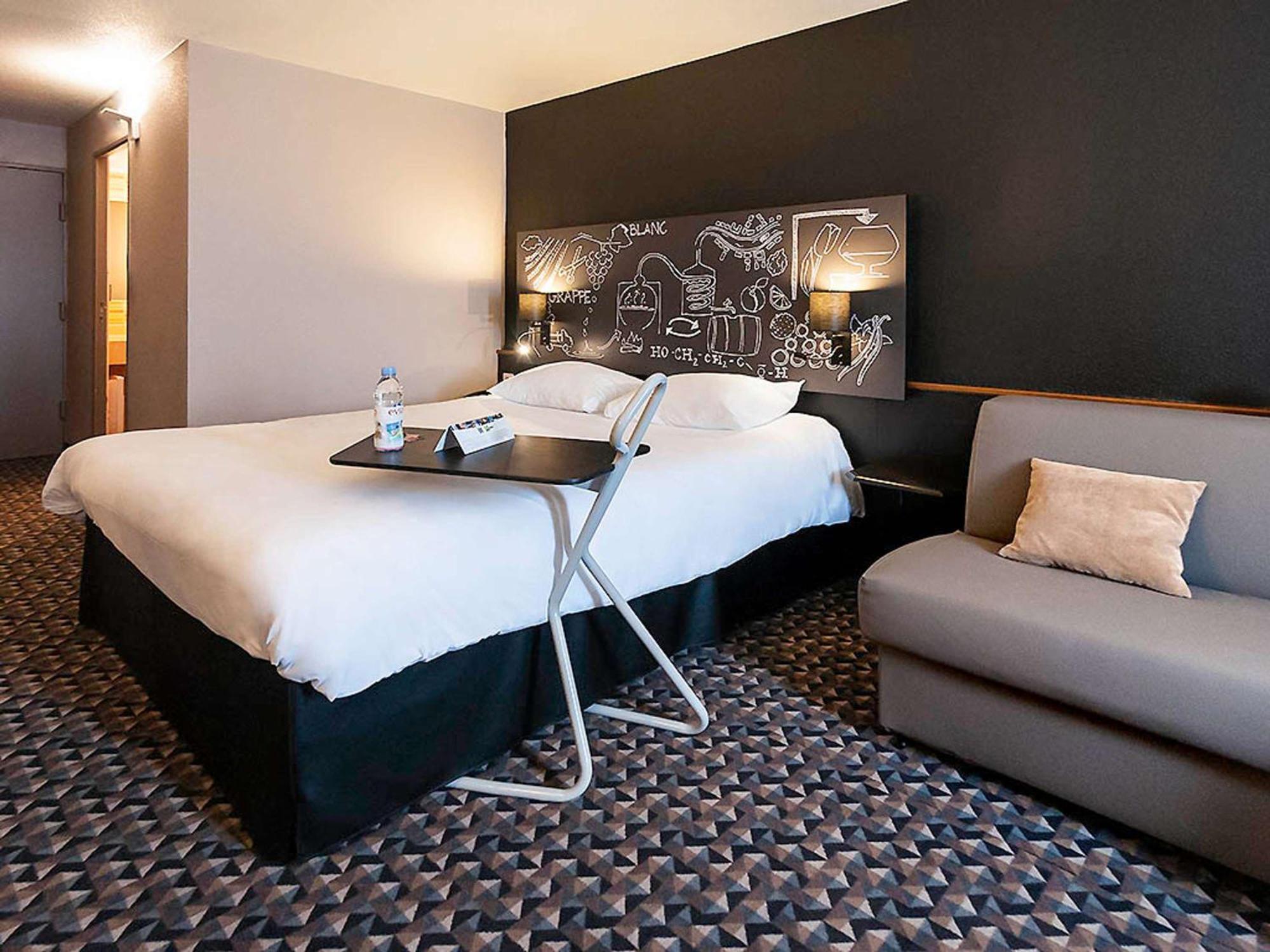 Ibis Styles Cognac Hotel Châteaubernard Exterior photo