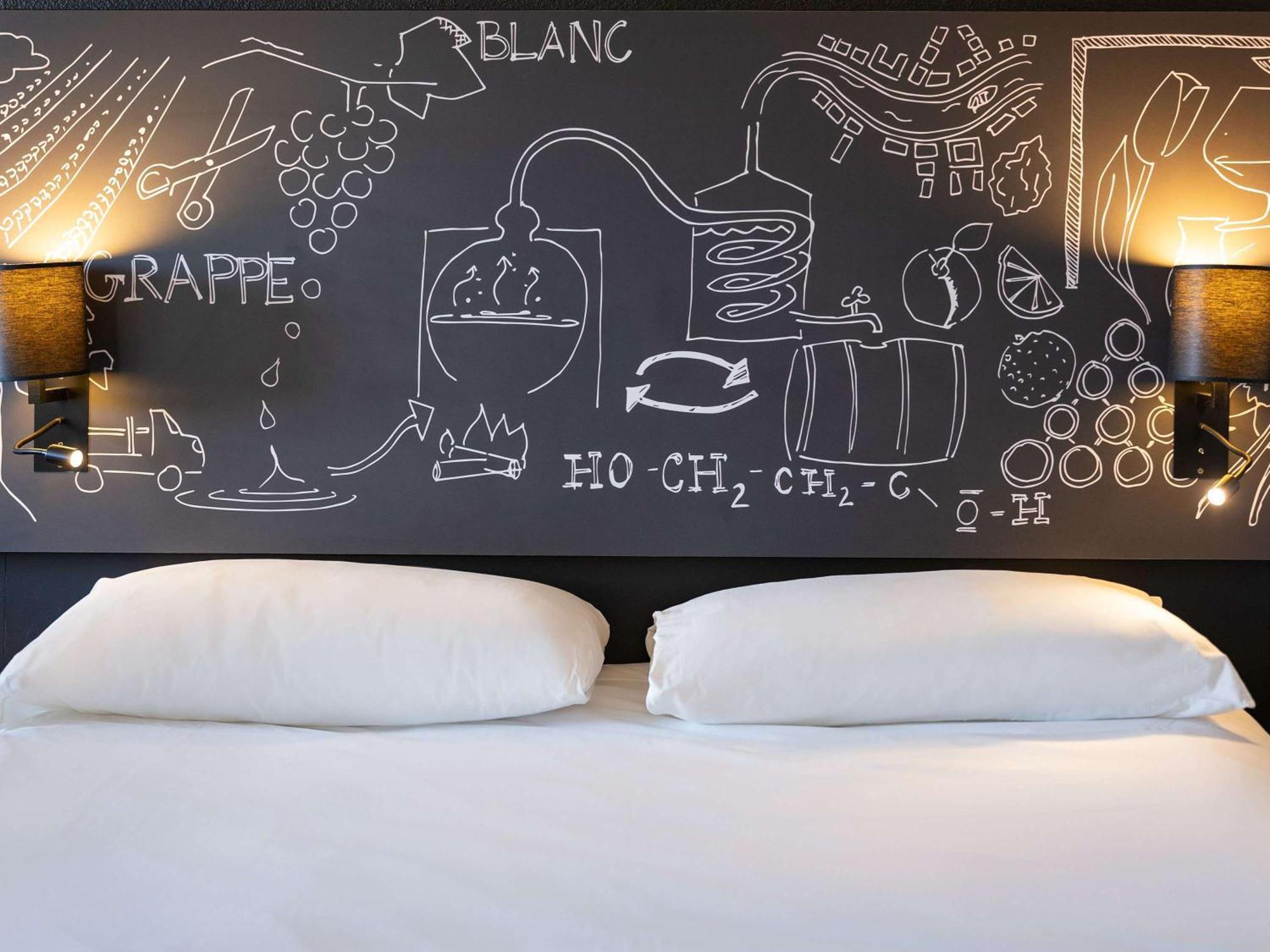 Ibis Styles Cognac Hotel Châteaubernard Exterior photo
